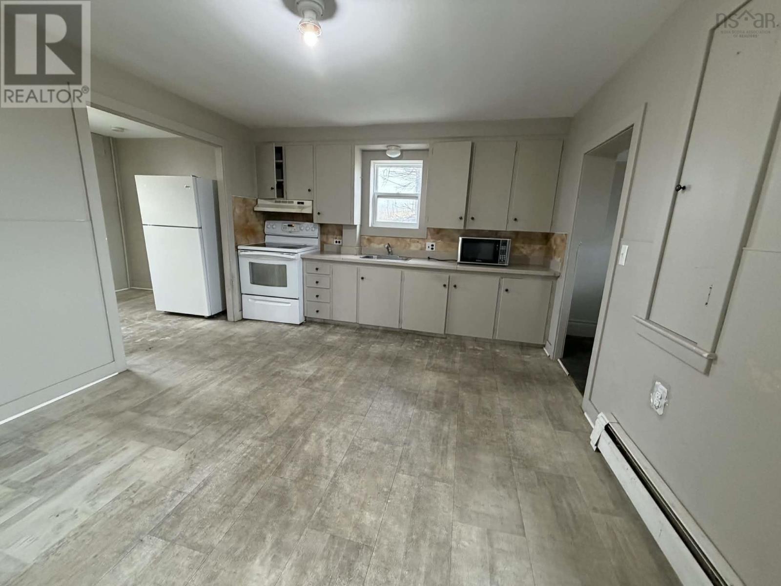 10 Barren Road, Chéticamp, Nova Scotia  B0E 1H0 - Photo 17 - 202607826