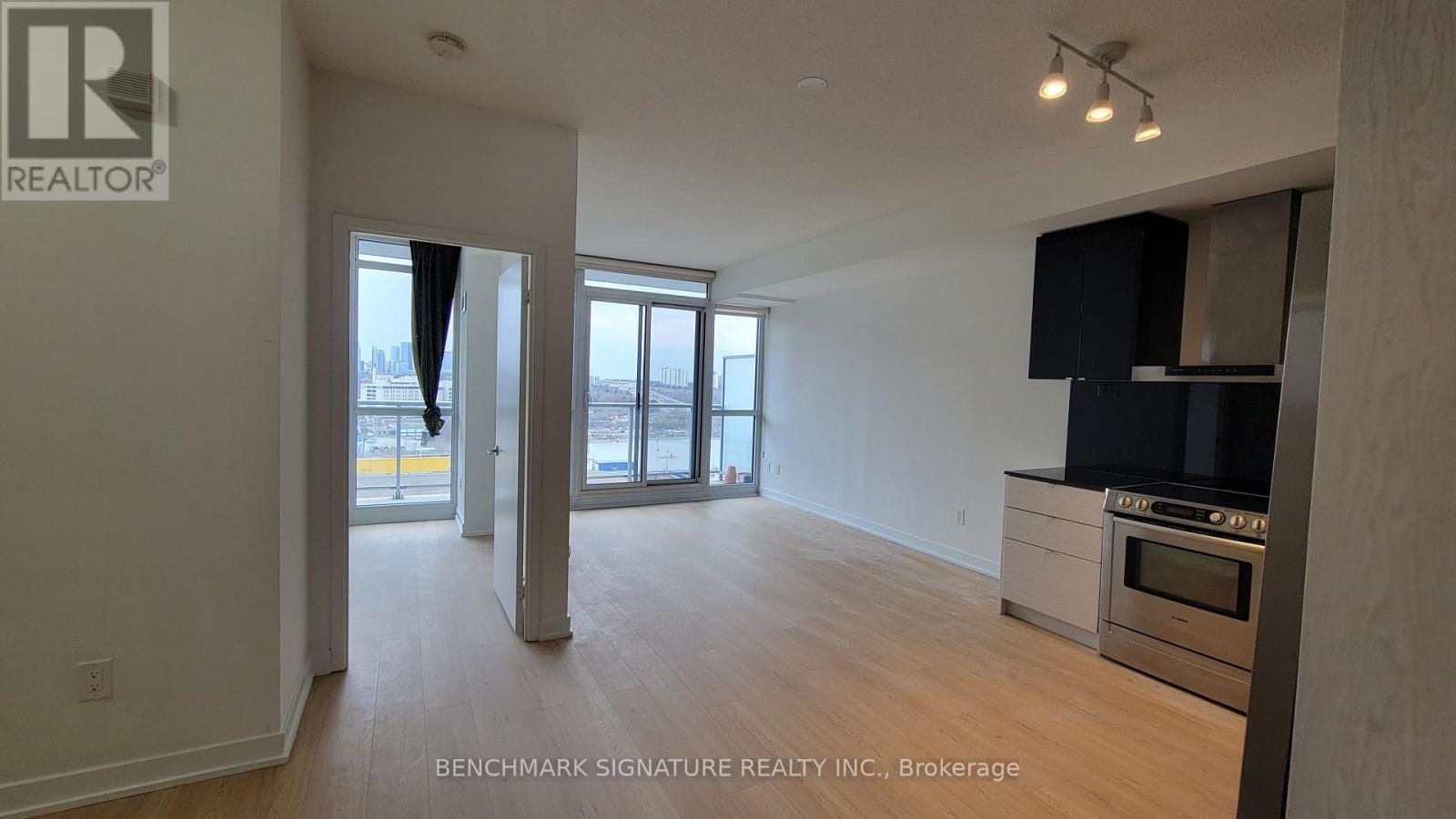 1103 - 121 Mcmahon Drive, Toronto, Ontario  M2K 0C1 - Photo 7 - C12804134