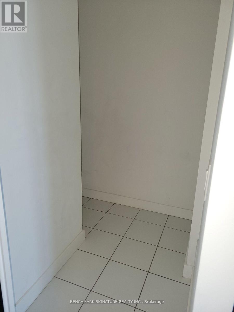 1103 - 121 Mcmahon Drive, Toronto, Ontario  M2K 0C1 - Photo 4 - C12804134