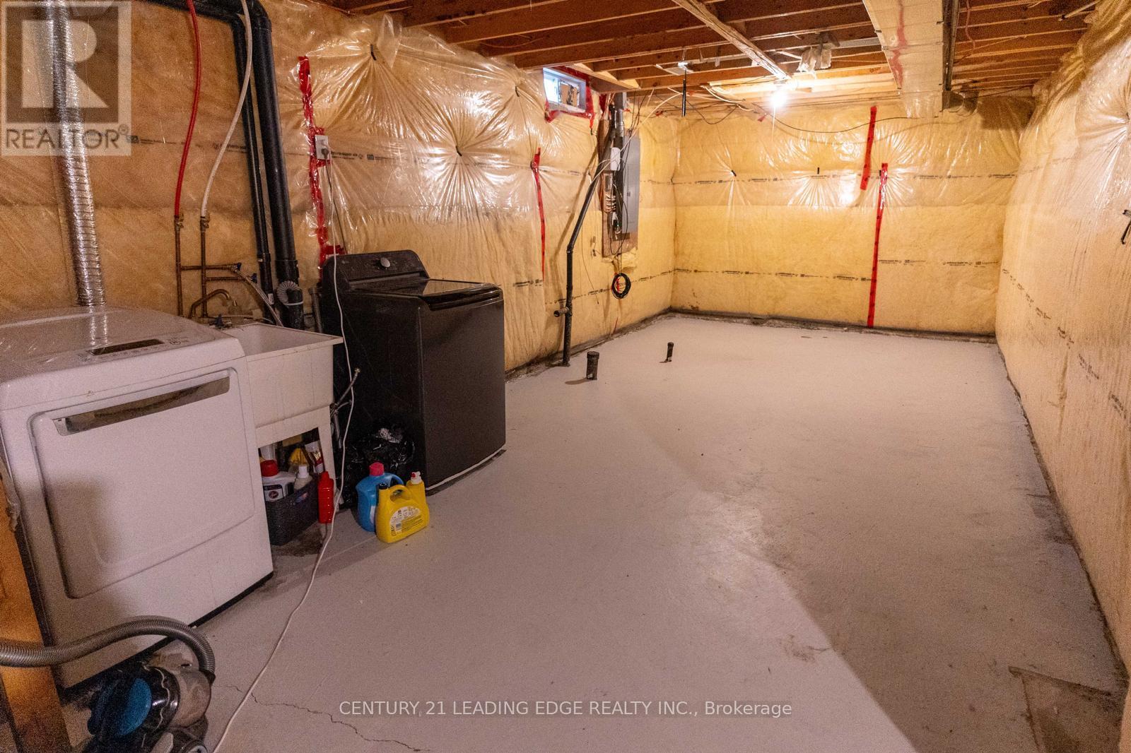 27 Mantz Crescent, Whitby, Ontario  L1R 0L3 - Photo 31 - E12936226