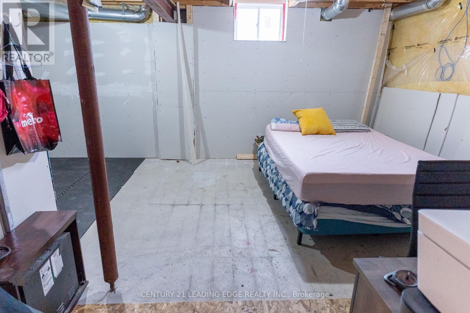 27 Mantz Crescent, Whitby, Ontario  L1R 0L3 - Photo 29 - E12936226