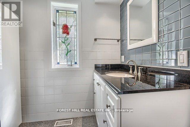 73 Riverside Boulevard, Vaughan, Ontario  L4J 1J1 - Photo 14 - N12762826