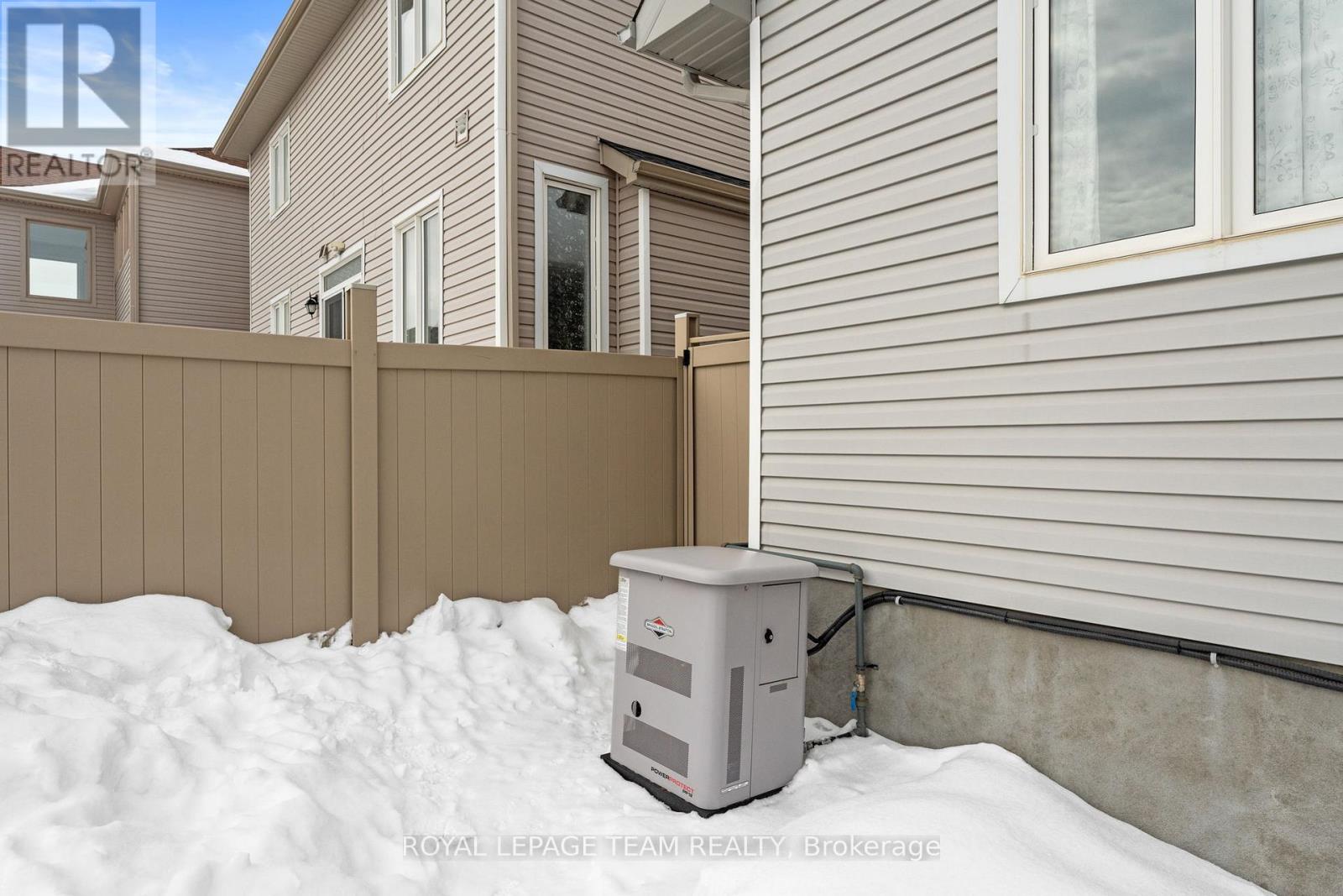 111 Dun Skipper Drive, Ottawa, Ontario  K1X 0G1 - Photo 44 - X12837782