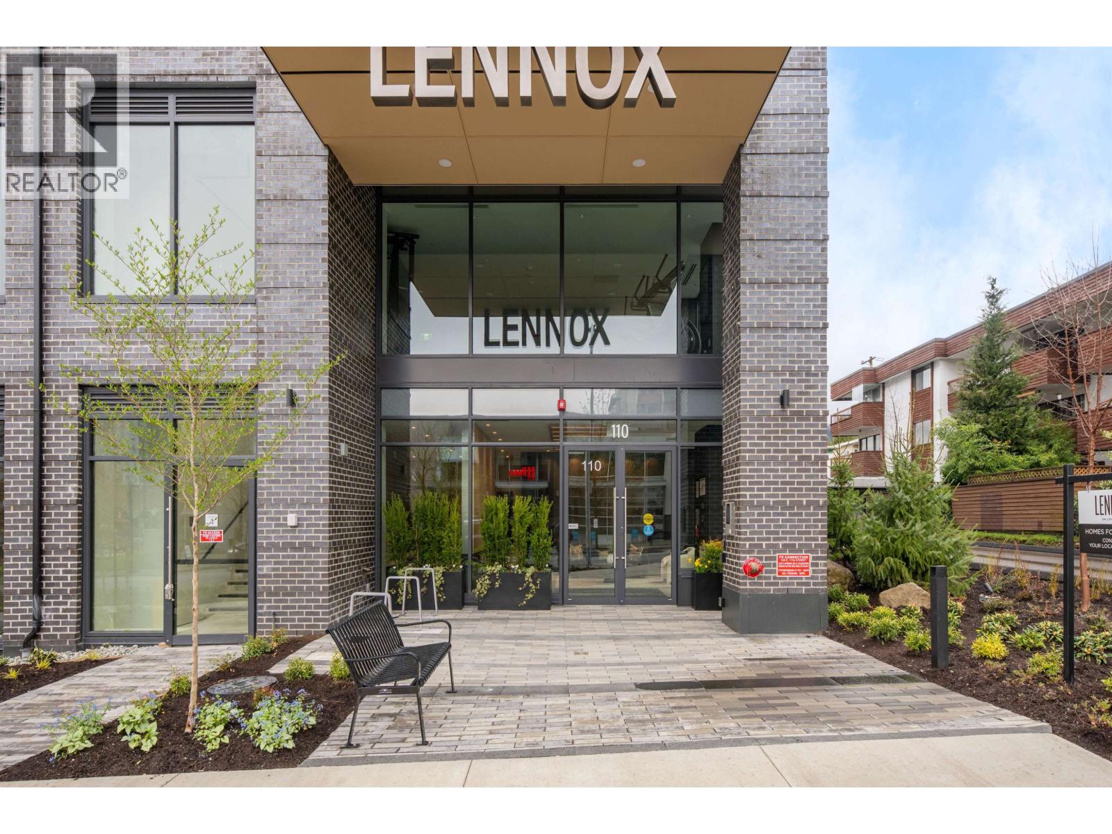 414 110 E 17th Street, North Vancouver, British Columbia  V5V 1A1 - Photo 1 - R3112754