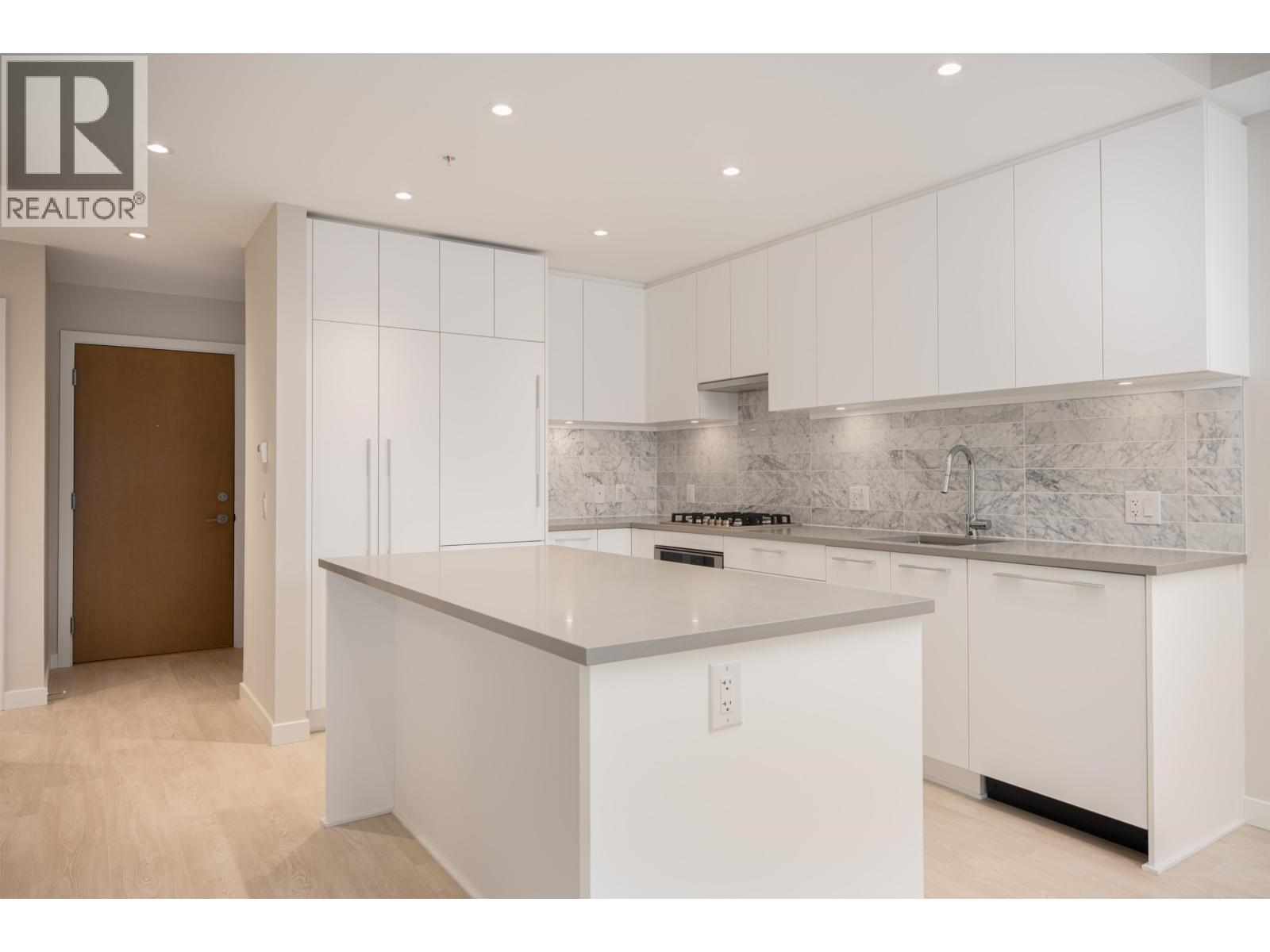 414 110 E 17th Street, North Vancouver, British Columbia  V5V 1A1 - Photo 10 - R3112754