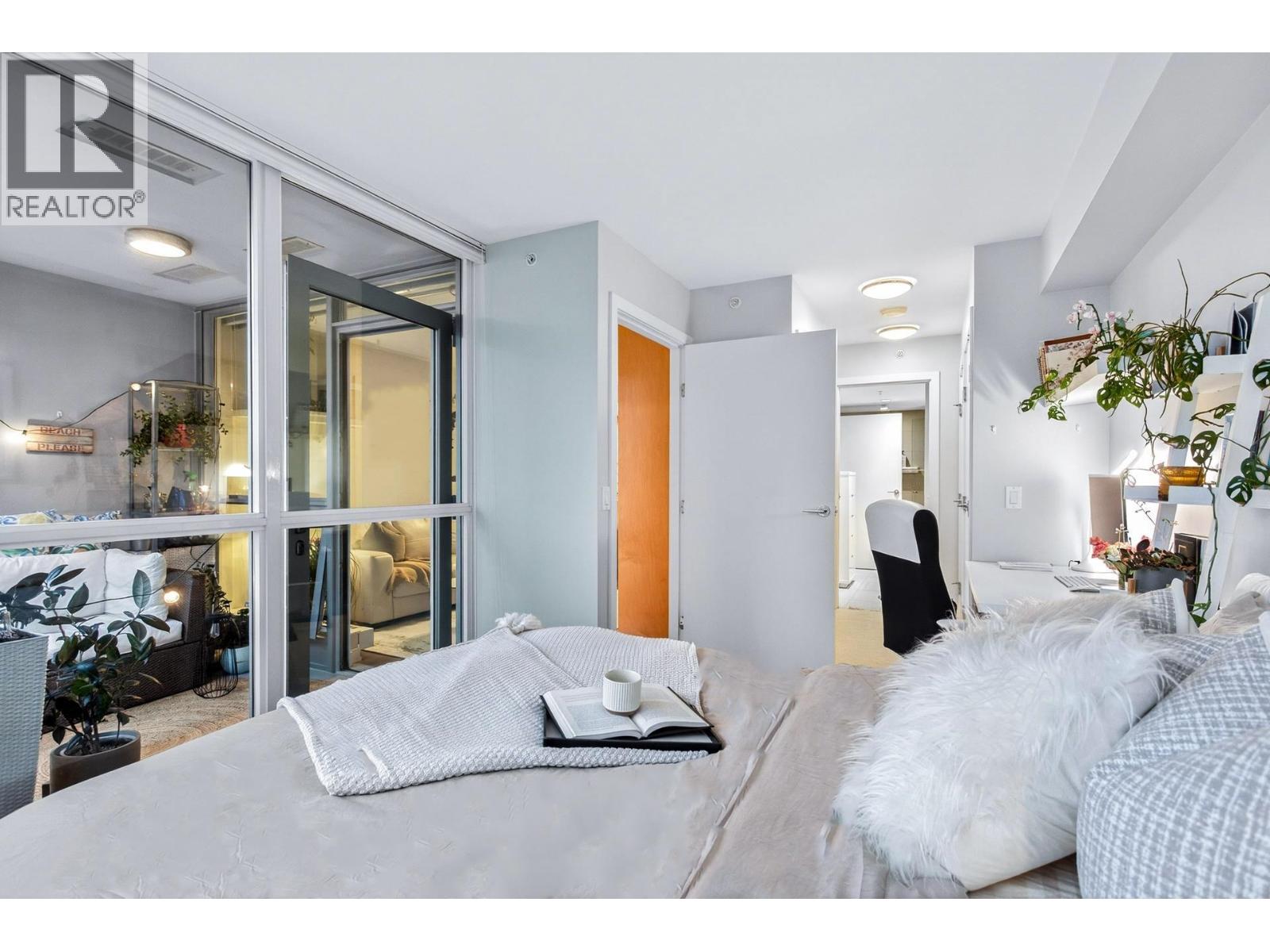 413 135 E 17 Street, North Vancouver, British Columbia  V7L 0C4 - Photo 12 - R3112785