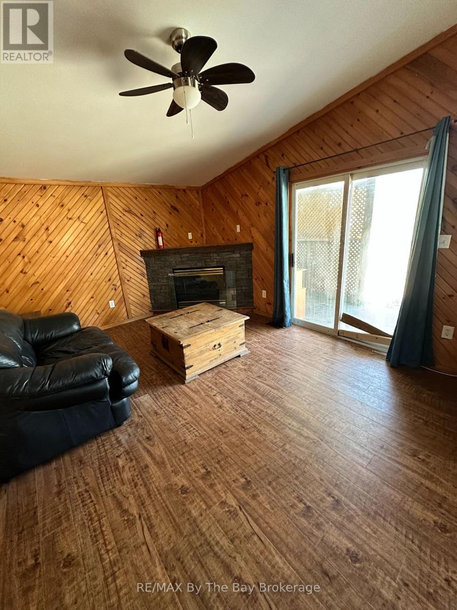 86 30th Street N, Wasaga Beach, Ontario  L9Z 2C8 - Photo 7 - S13013398