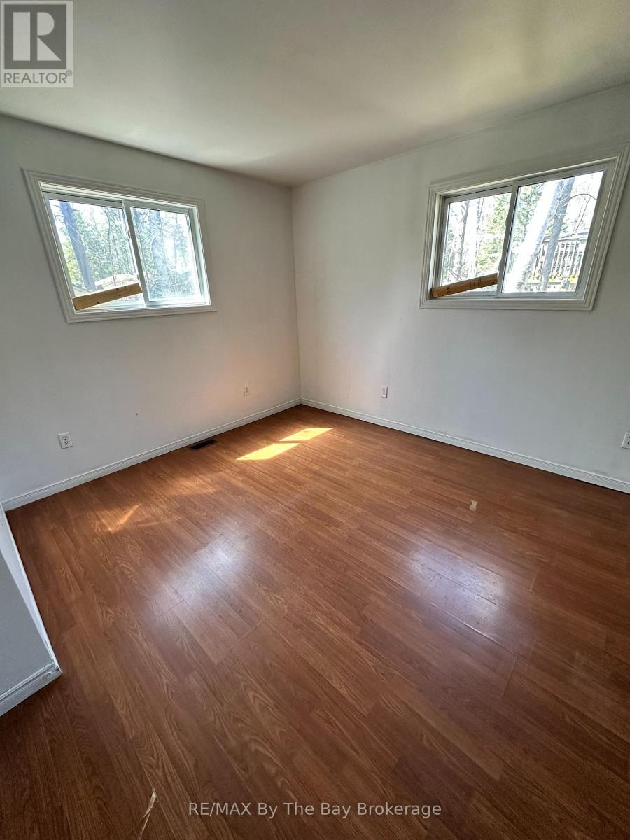 86 30th Street N, Wasaga Beach, Ontario  L9Z 2C8 - Photo 9 - S13013398