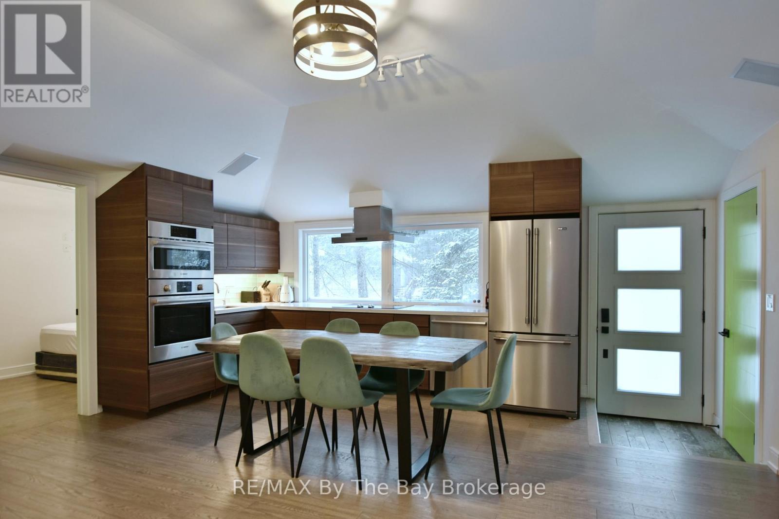 15 61st Street S, Wasaga Beach, Ontario  L9Z 1W1 - Photo 11 - S13013474