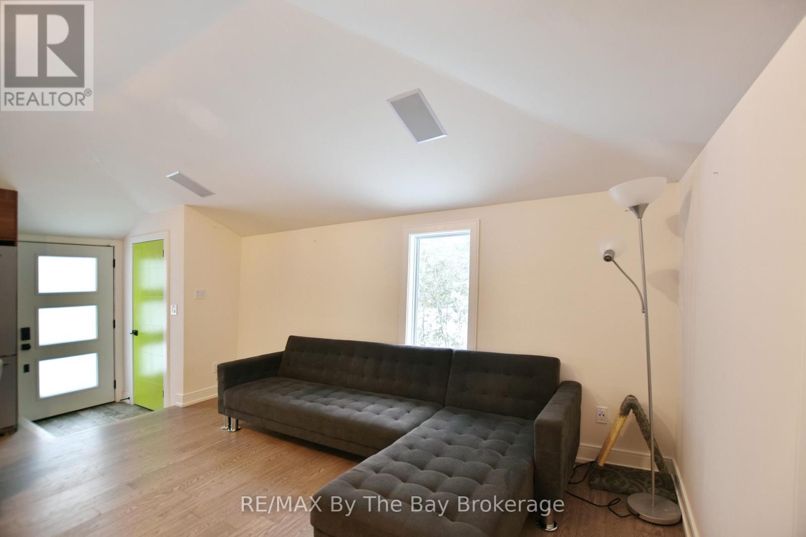 15 61st Street S, Wasaga Beach, Ontario  L9Z 1W1 - Photo 16 - S13013474