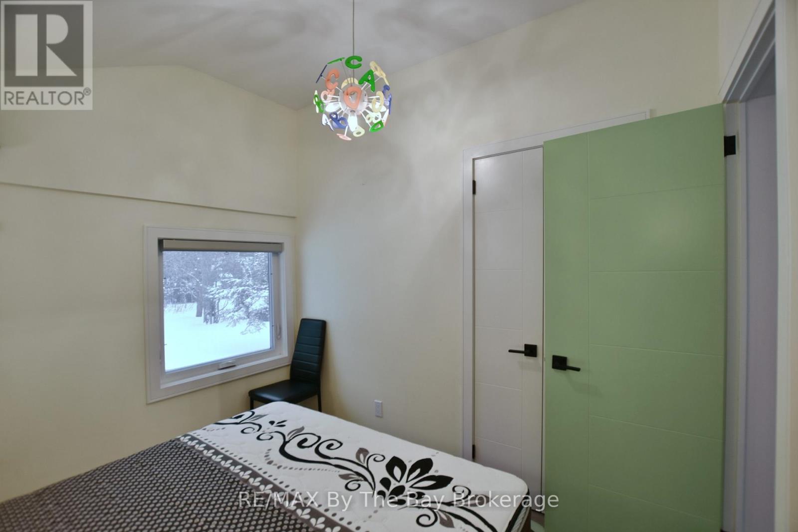 15 61st Street S, Wasaga Beach, Ontario  L9Z 1W1 - Photo 25 - S13013474