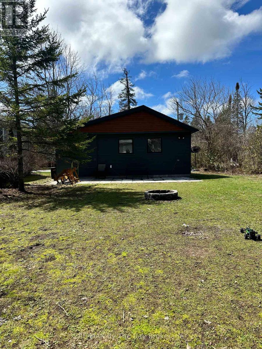 15 61st Street S, Wasaga Beach, Ontario  L9Z 1W1 - Photo 32 - S13013474