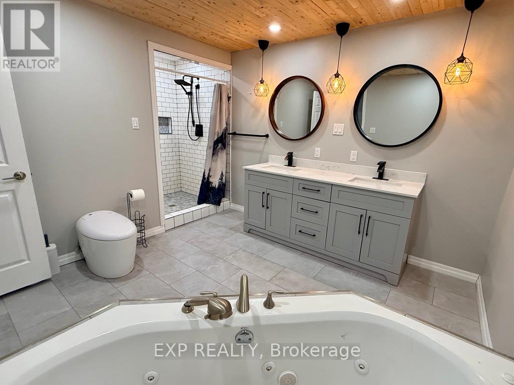 5584 Highway 35 Highway NW, Kawartha Lakes, Ontario  K0M 1N0 - Photo 3 - X13012908