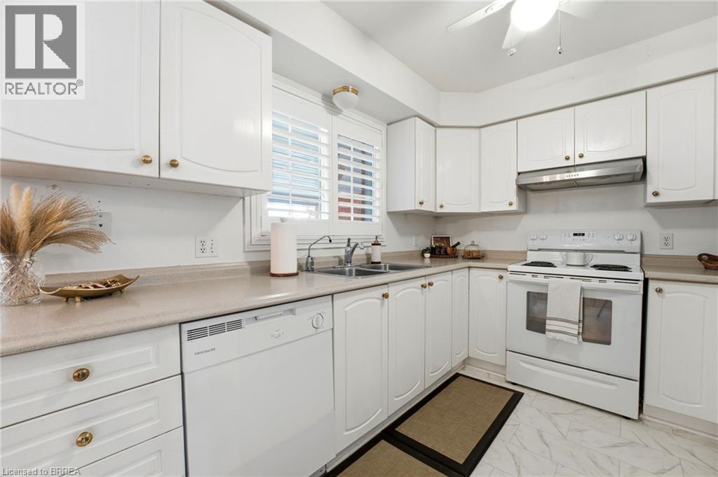 570 West Street Unit# 43, Brantford, Ontario  N3R 7Y7 - Photo 13 - 40814092