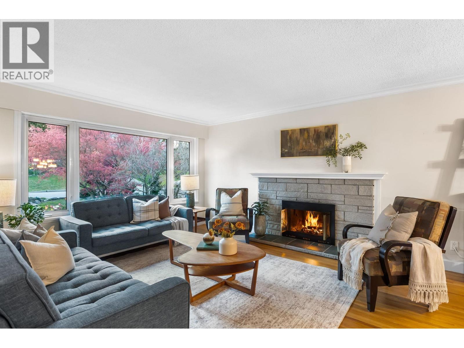 2983 Surf Crescent, Coquitlam, British Columbia  V3C 3S7 - Photo 6 - R3112778