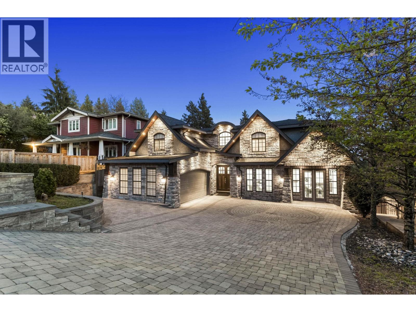 8656 Gilley Avenue, Burnaby, British Columbia V5J 4Y5 - Photo 2 - R3106453