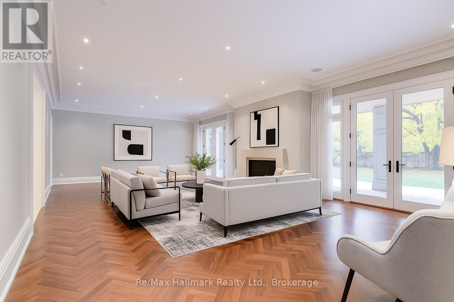 138 Dianne Avenue, Oakville, Ontario  L6J 4G9 - Photo 7 - W12699064