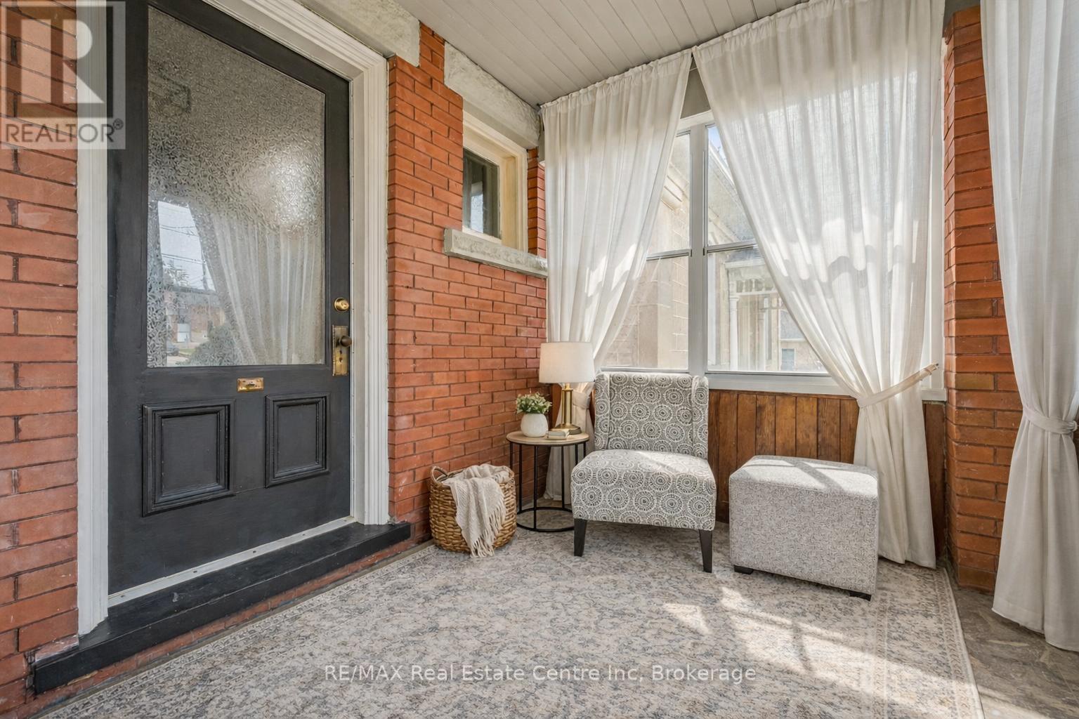 166 Waterloo Avenue, Guelph, Ontario  N1H 3J1 - Photo 3 - X13013468