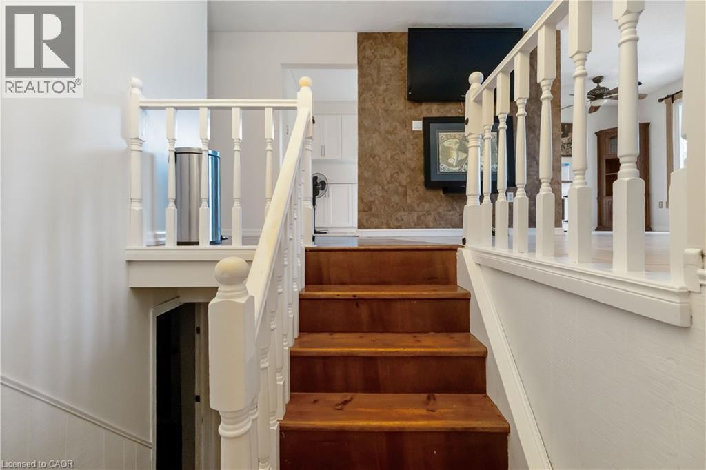 6 Equestrian Court, Brantford, Ontario  N3P 1H1 - Photo 5 - 40821369