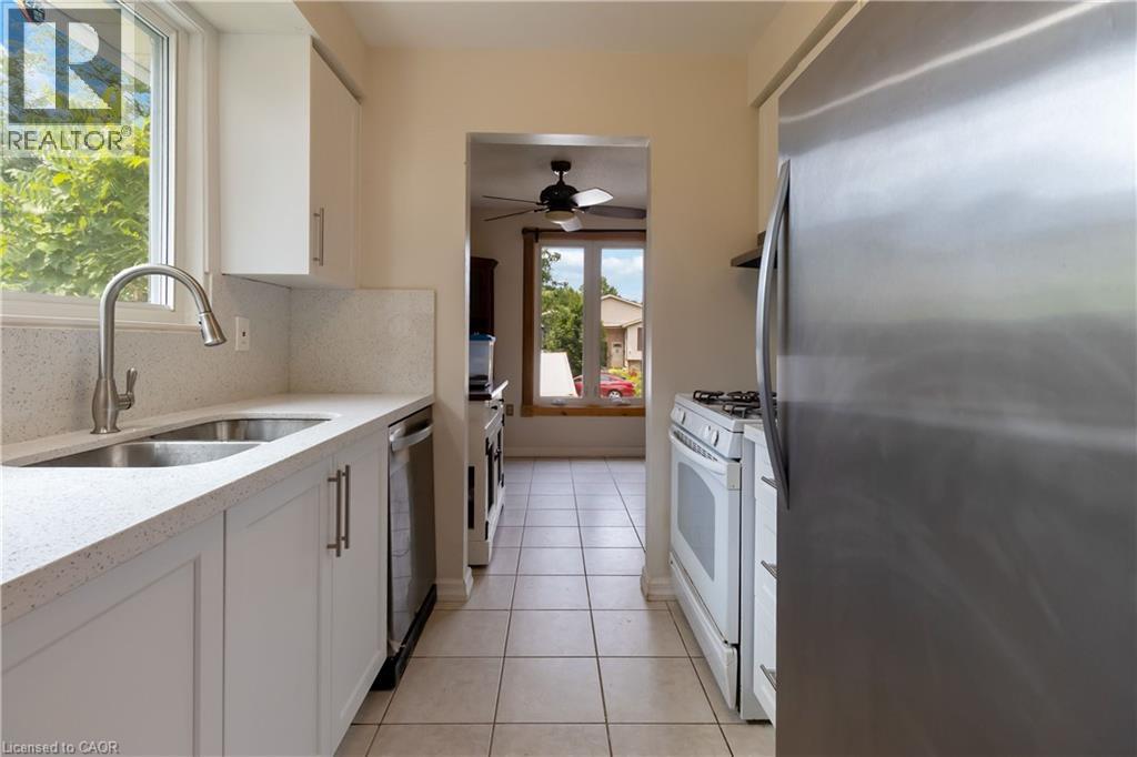 6 Equestrian Court, Brantford, Ontario  N3P 1H1 - Photo 9 - 40821369