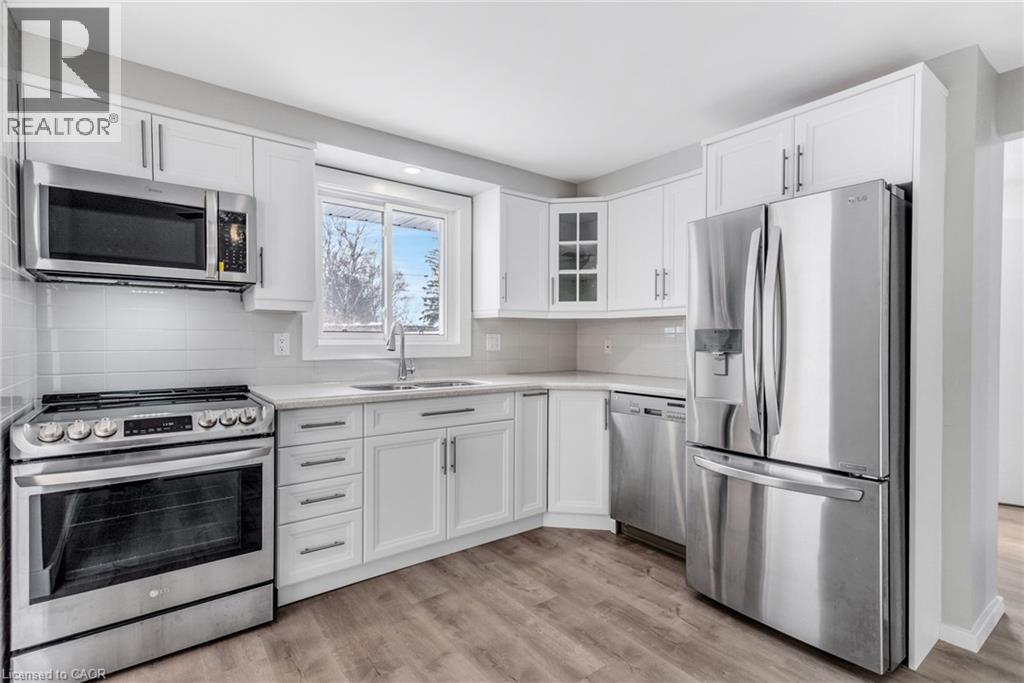 111 Manor Drive, Kitchener, Ontario  N2A 2T9 - Photo 17 - 40821945