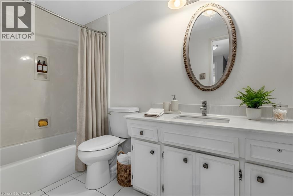 111 Manor Drive, Kitchener, Ontario  N2A 2T9 - Photo 24 - 40821945