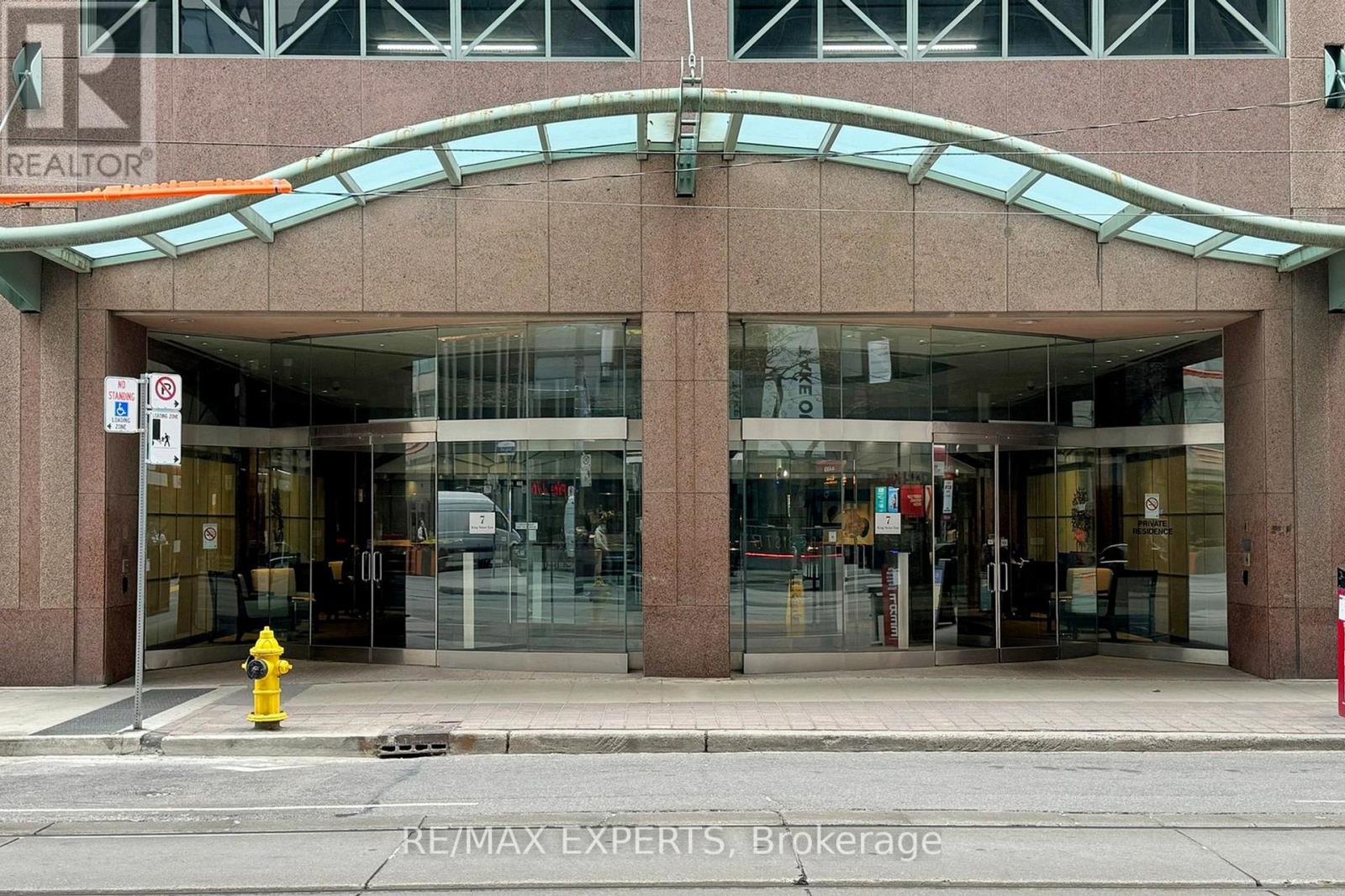 1005 - 7 King Street E, Toronto, Ontario  M5C 3C5 - Photo 2 - C13013540