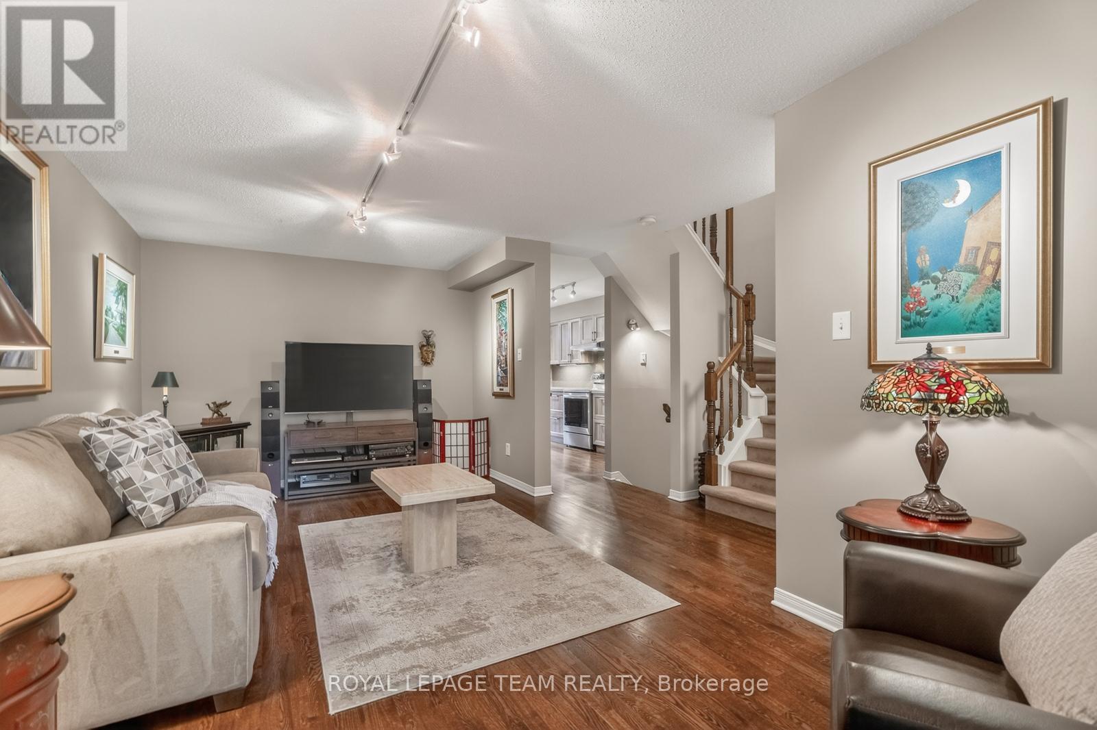 9 Borealis Crescent, Ottawa, Ontario  K1K 4T4 - Photo 5 - X13013428