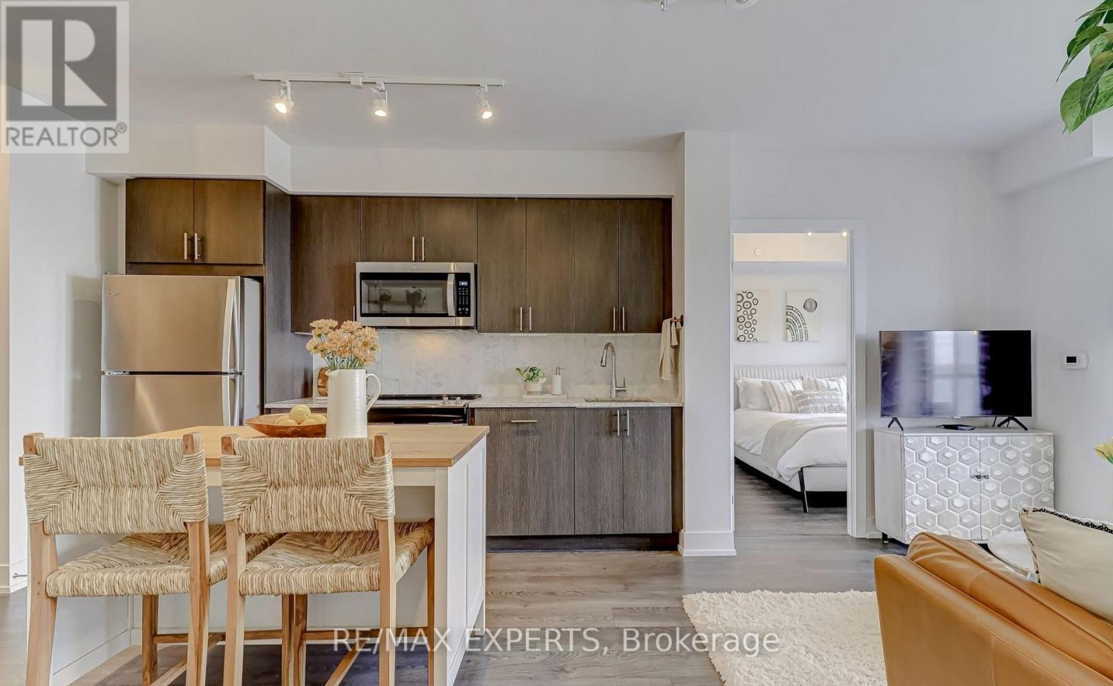 418 - 2550 SIMCOE STREET N, Oshawa, Ontario