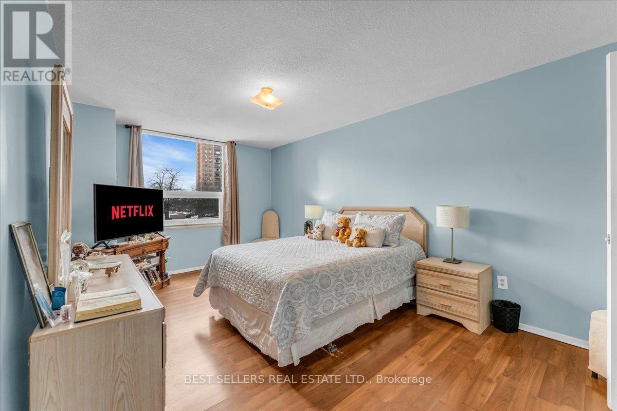 208 - 627 The West Mall, Toronto, Ontario  M9C 4X5 - Photo 17 - W12836406