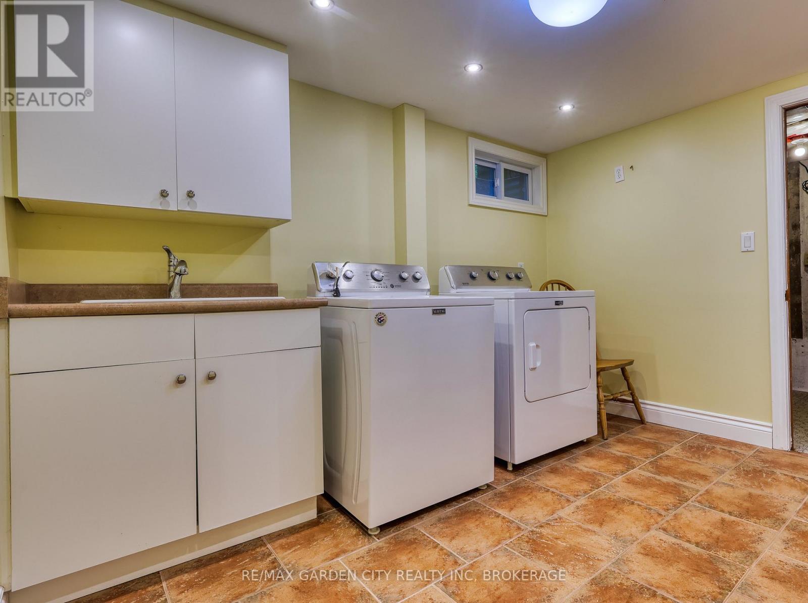 15 Black Friars Road, St. Catharines, Ontario  L2N 2M8 - Photo 35 - X13013400