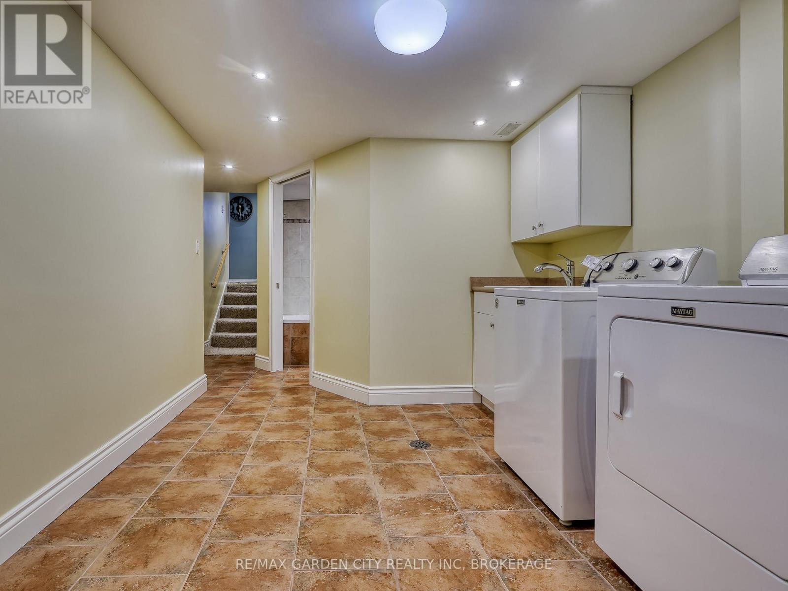 15 Black Friars Road, St. Catharines, Ontario  L2N 2M8 - Photo 36 - X13013400