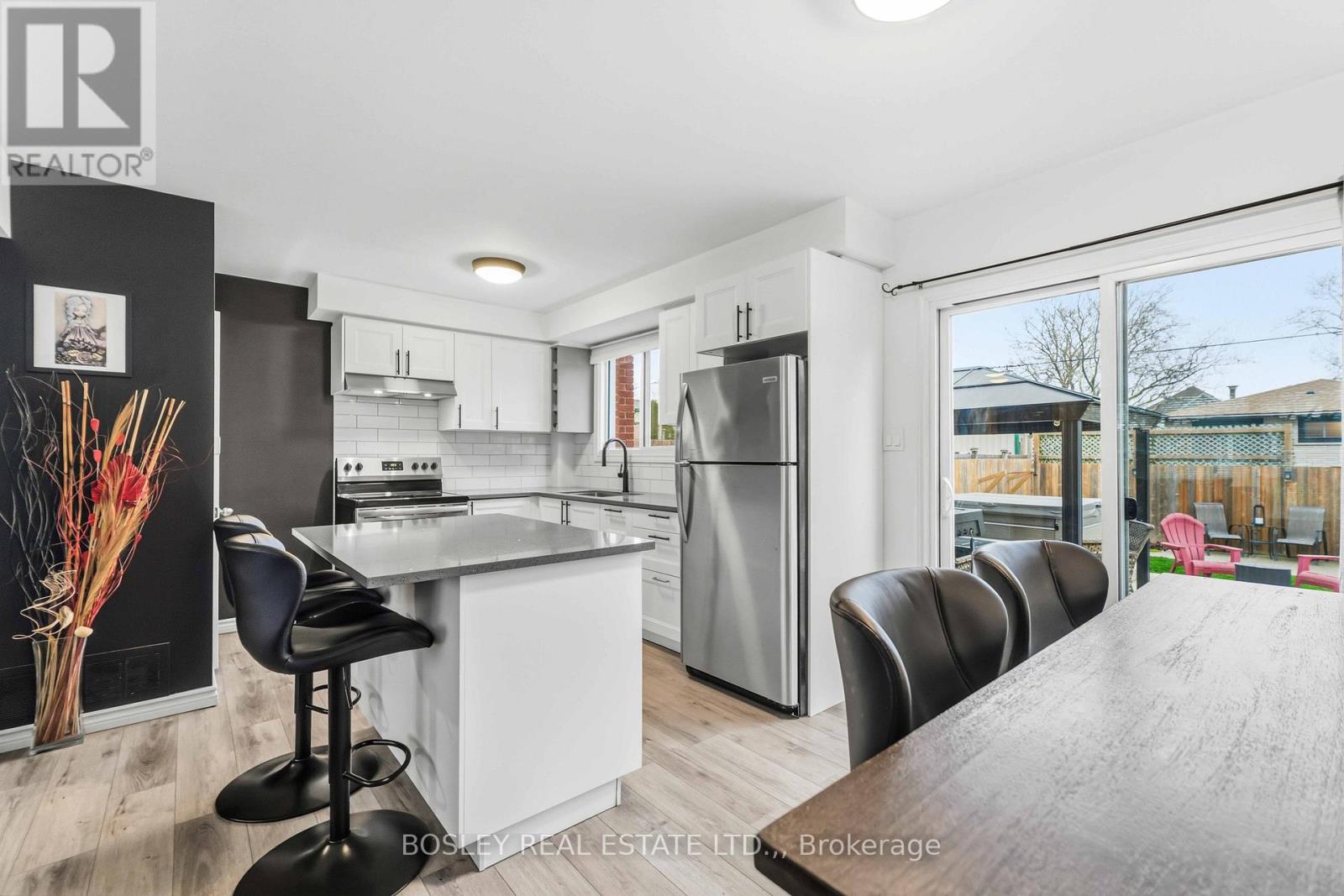 75 Wildwood Road, St. Catharines, Ontario  L2M 1E1 - Photo 8 - X13013544