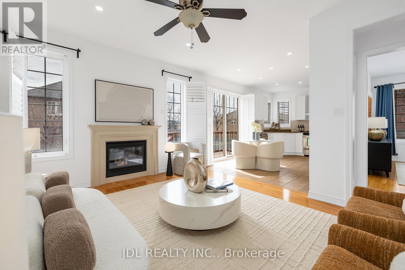 3 Mansard Drive, Richmond Hill, Ontario  L4E 0L8 - Photo 9 - N13013406