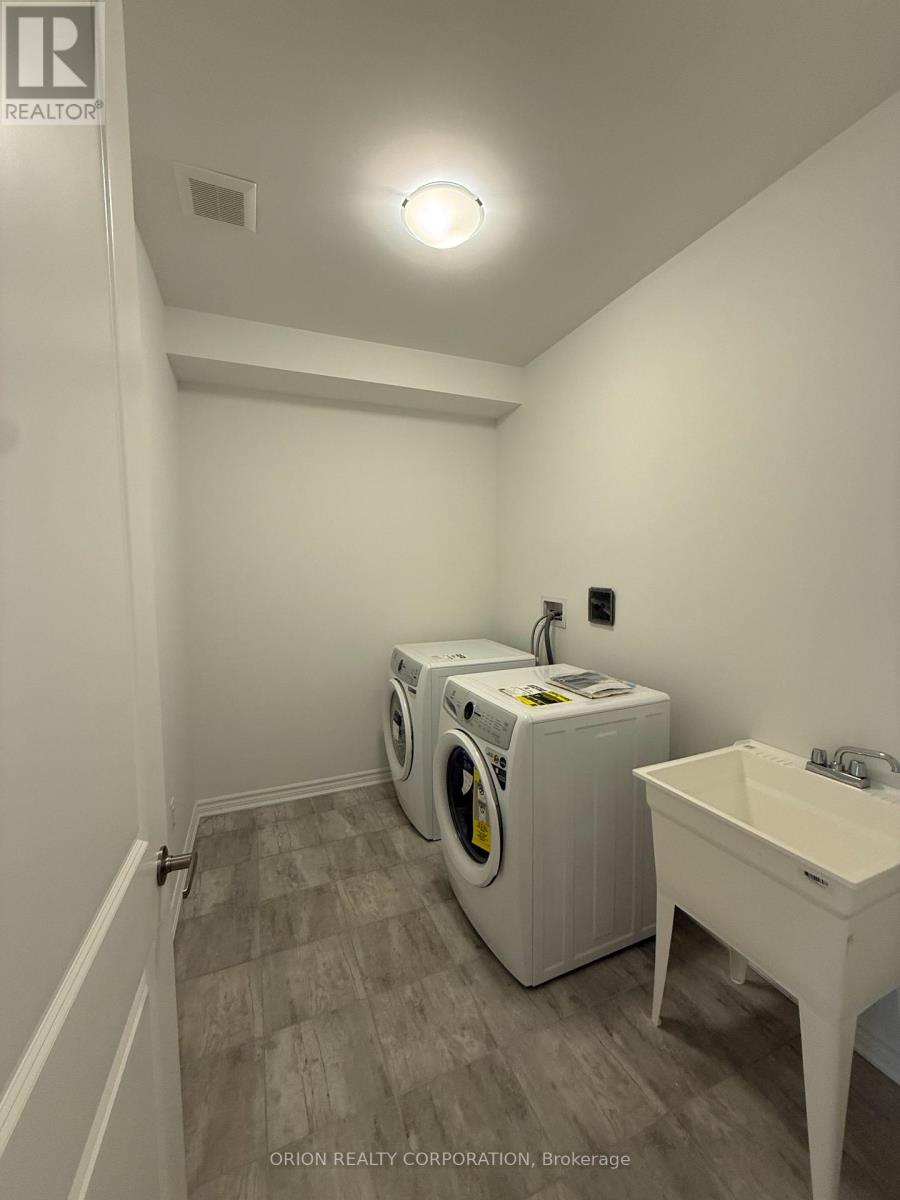 706 Sargeant Place, Innisfil, Ontario  L9S 0S9 - Photo 10 - N13013414