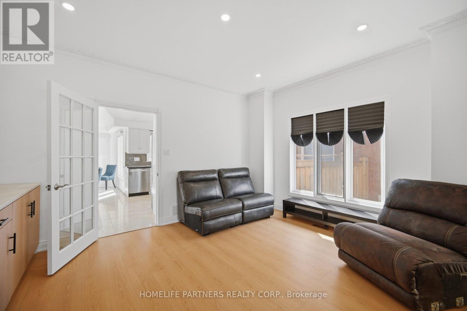 27 Marconi Avenue, Vaughan, Ontario  L4L 7A6 - Photo 12 - N13013490