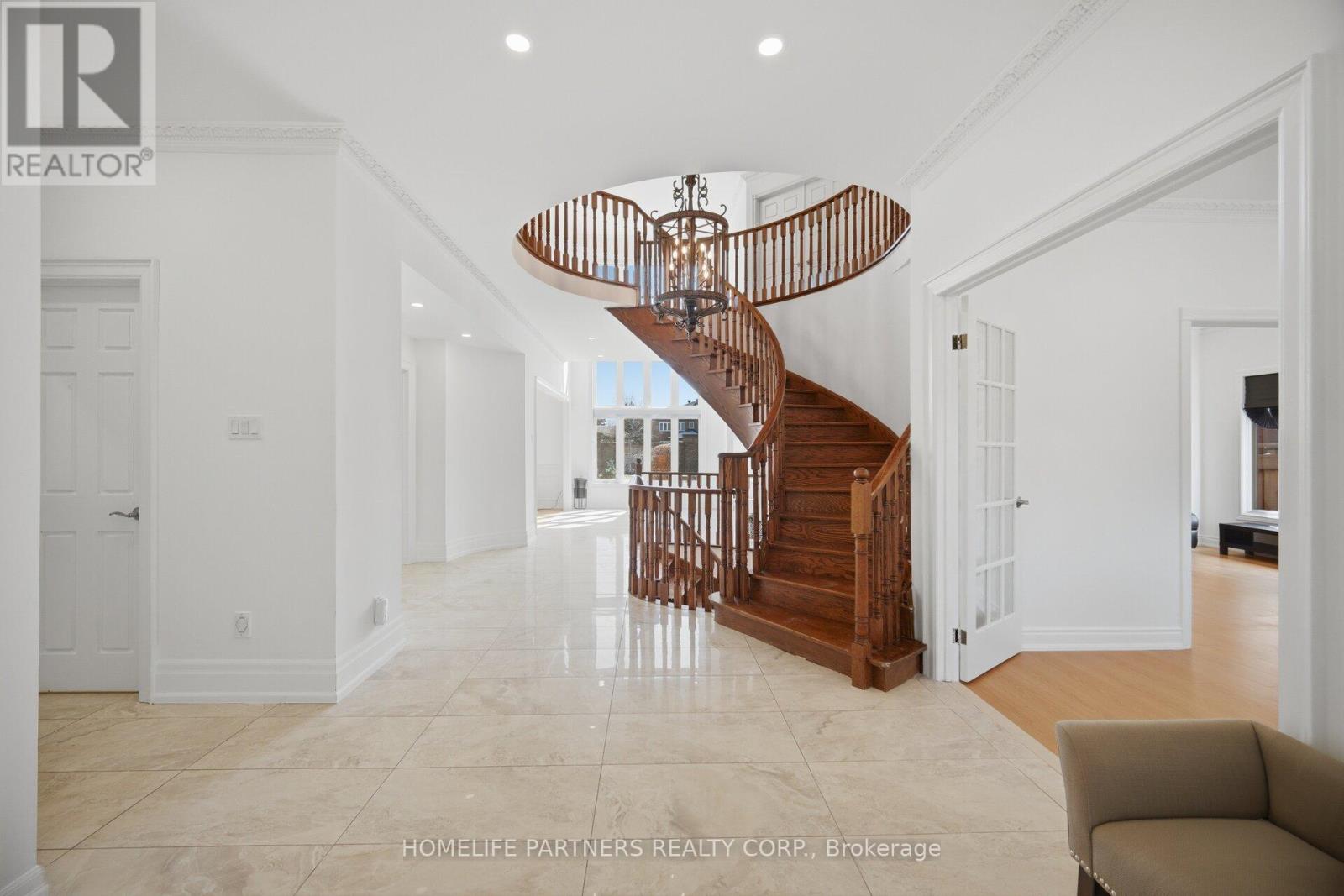 27 Marconi Avenue, Vaughan, Ontario  L4L 7A6 - Photo 6 - N13013490