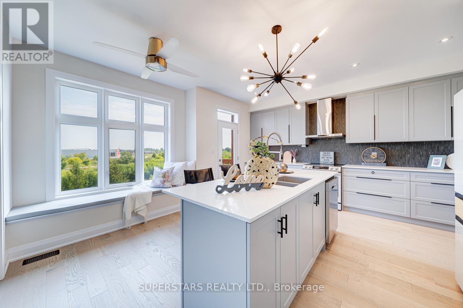 33 John Dallimore Drive, Georgina, Ontario  L4K 4M3 - Photo 12 - N13013508