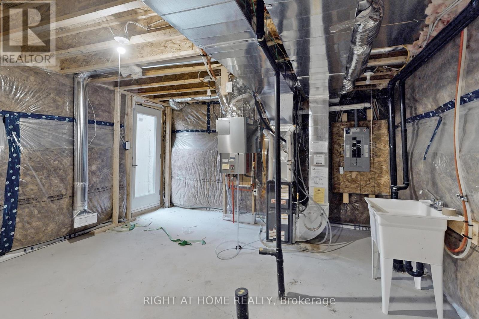 40 Ainslie Hill Crescent, Georgina, Ontario  L0E 1R0 - Photo 31 - N13013534