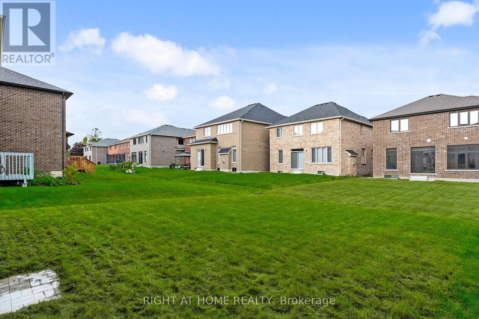 40 Ainslie Hill Crescent, Georgina, Ontario  L0E 1R0 - Photo 35 - N13013534