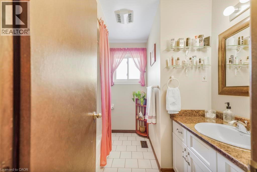 115 First Road W, Stoney Creek, Ontario  L8J 2S6 - Photo 13 - 40808702