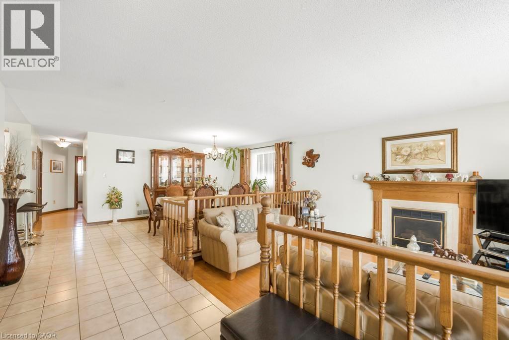 115 First Road W, Stoney Creek, Ontario  L8J 2S6 - Photo 3 - 40808702