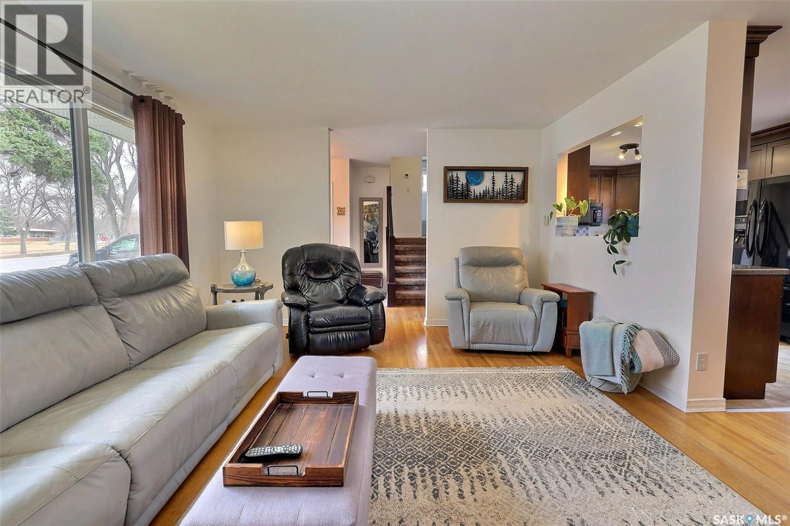 2512 Grant Road, Regina, Saskatchewan  S4S 5E6 - Photo 6 - SK033161