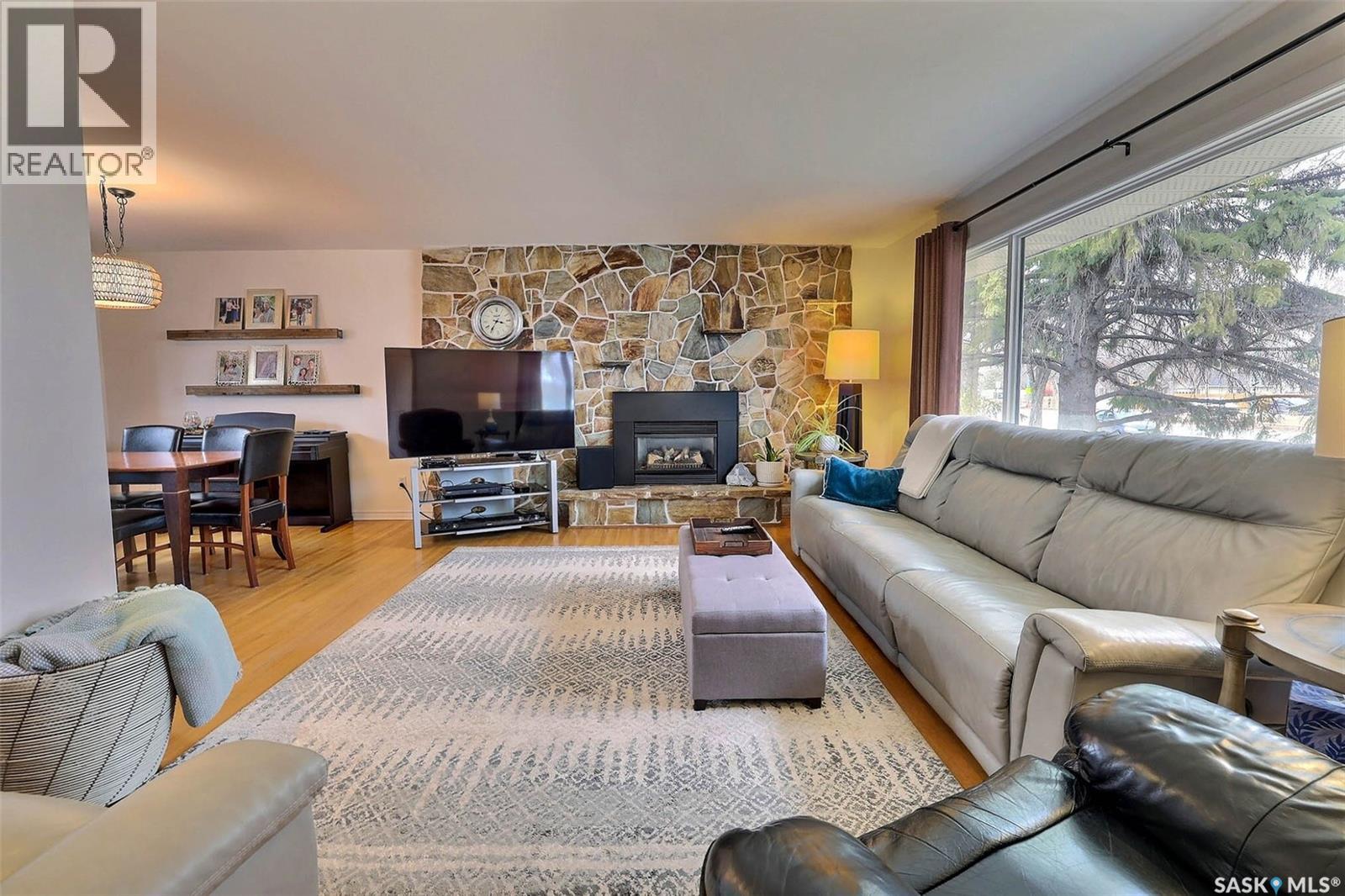 2512 Grant Road, Regina, Saskatchewan  S4S 5E6 - Photo 4 - SK033161