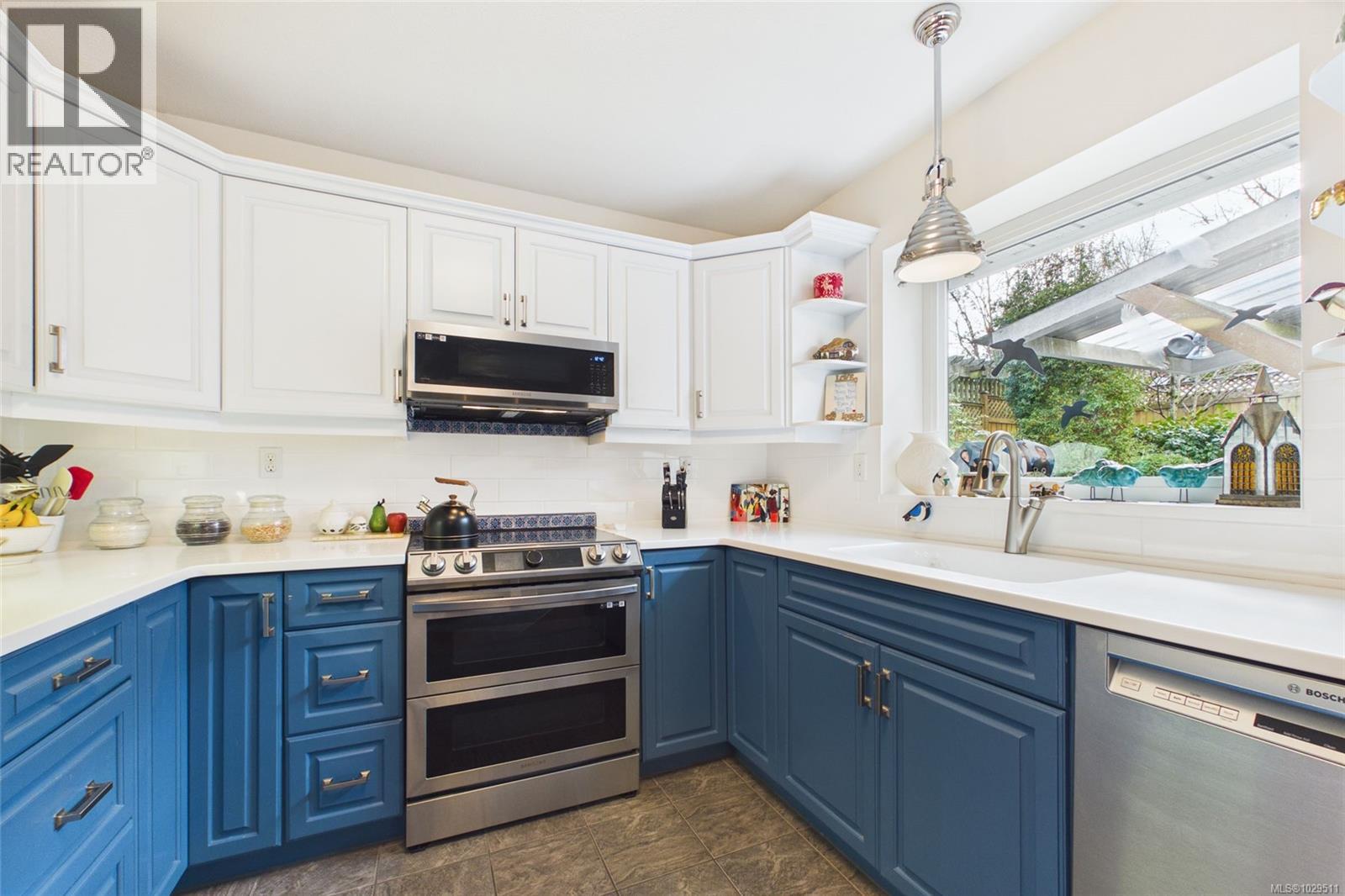 616 Tyee Cres, Qualicum Beach, British Columbia  V9K 1B1 - Photo 5 - 1029511