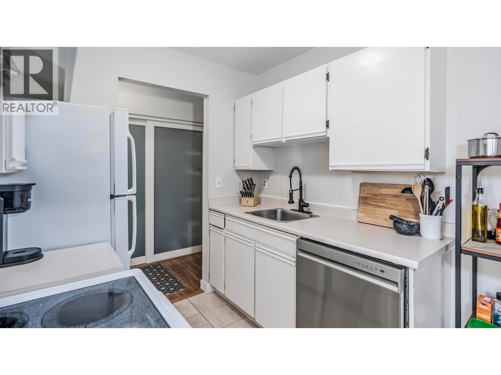 305 975 W 13th Avenue, Vancouver, British Columbia  V5Z 1P4 - Photo 9 - R3108348