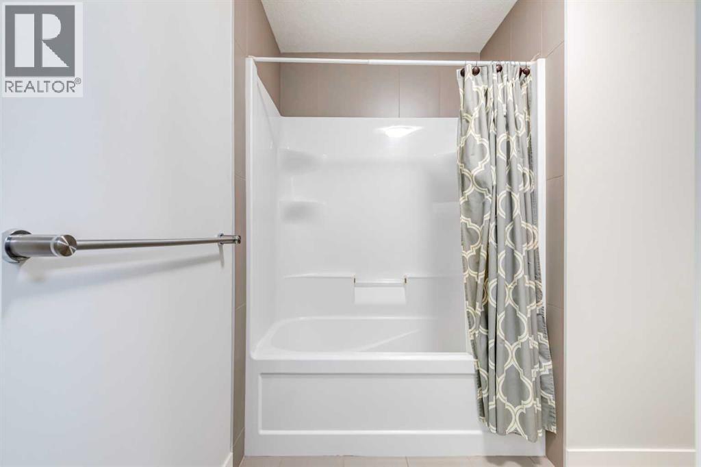 61 Masters Landing Se, Calgary, Alberta  T3M 2B2 - Photo 31 - A2296757