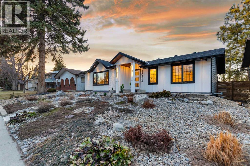 1024 Lake Christina Way Se, Calgary, Alberta  T2J 2R3 - Photo 3 - A2300671