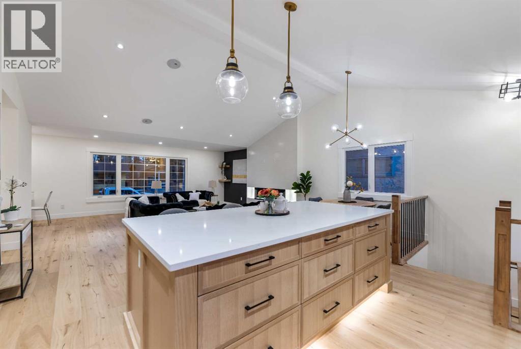 1024 Lake Christina Way Se, Calgary, Alberta  T2J 2R3 - Photo 14 - A2300671