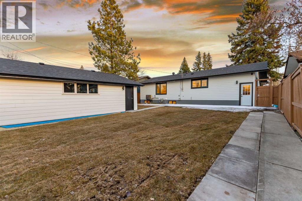 1024 Lake Christina Way Se, Calgary, Alberta  T2J 2R3 - Photo 41 - A2300671